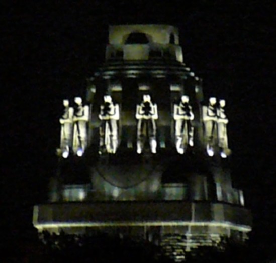 Völkerschlachtdenkmal Zoom Nacht