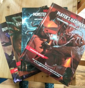 Draufsicht Regelwerke DnD 5