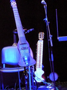 Verschieden Musikinstrumente, keine Drehleier