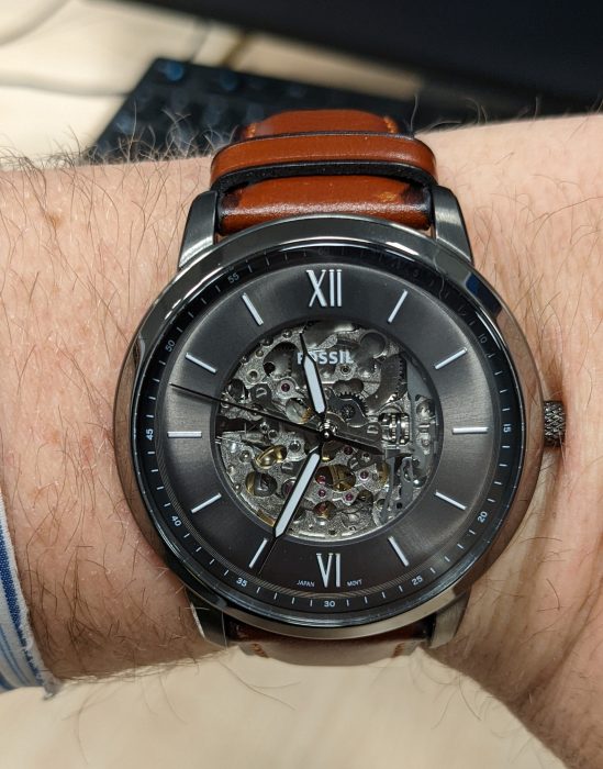 Skeletierte Armbanduhr