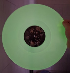 Glow in the Dark - Vinyl-LP leicht leuchtend