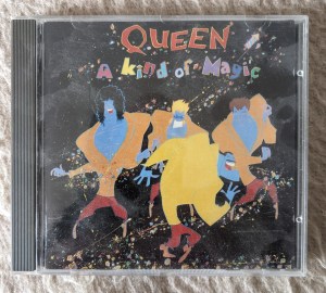 CD mit dem Titel QUEEN A kind of Magic