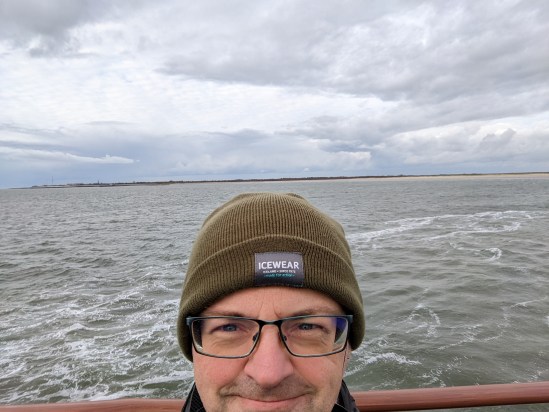 Selfie von mir - über mir im Hintergrund die Insel Borkum