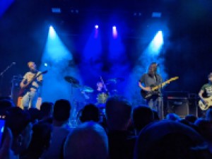 Vorband von The Warning, die Gruppe Hal Johnson aus Münster